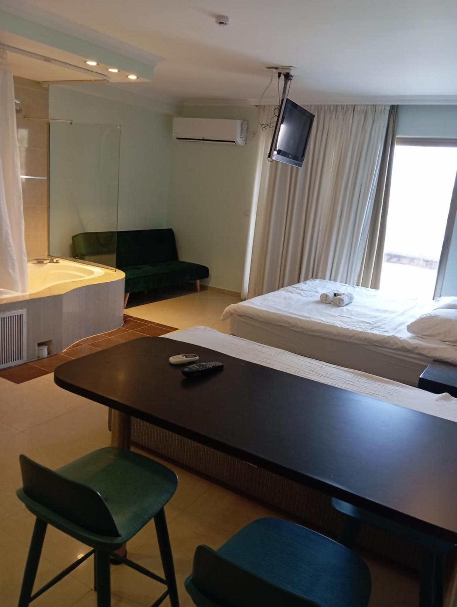 Marina Beach Hotel 特拉维夫 外观 照片